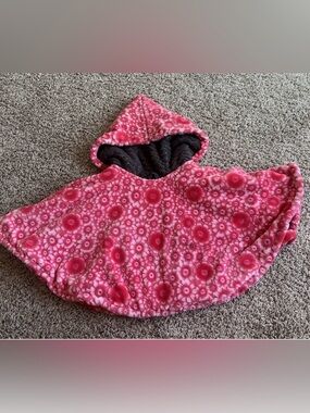 Girls' Floral Pink Hooded Fleece Cape